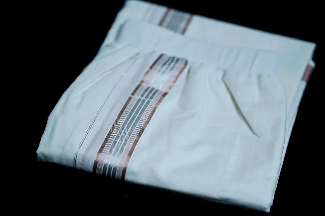 PREMIUM KASAVU MUND WITH POCKET – ROYAL STRIPE
