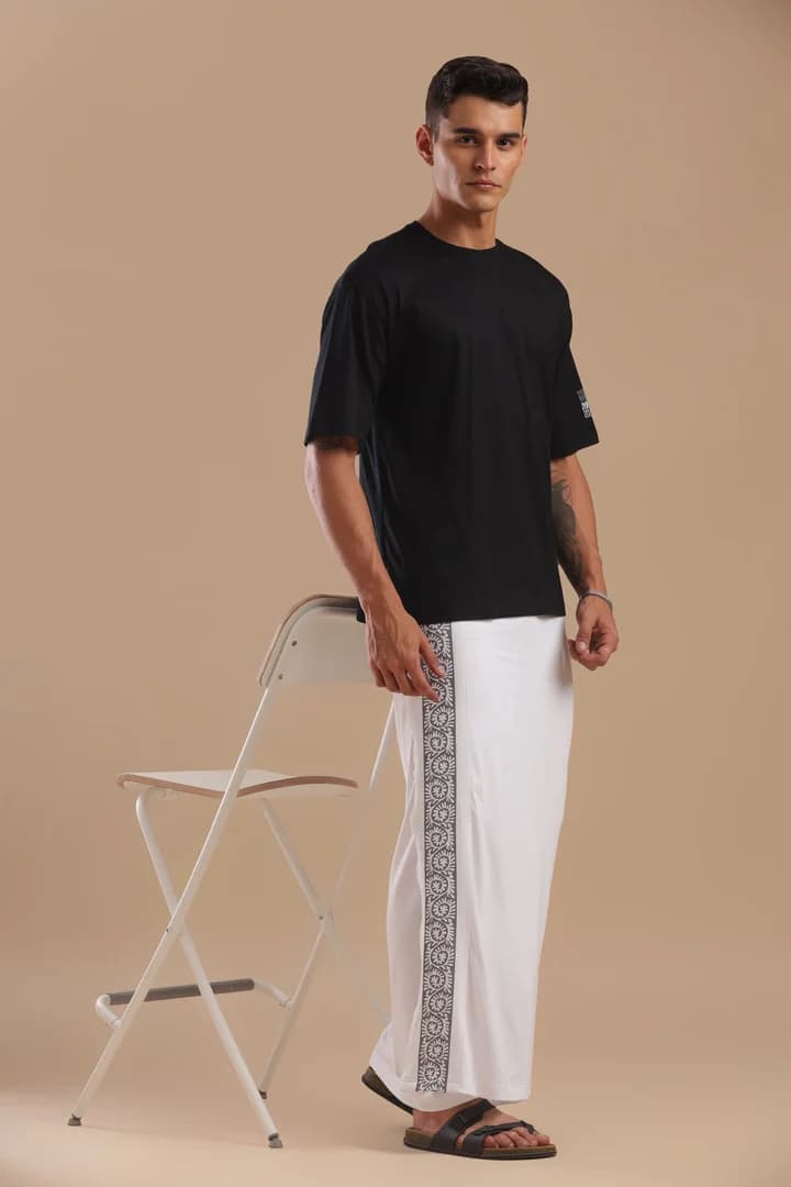 CASUAL T-SHIRT